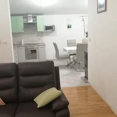 Spalato - Three Bedroom With Terrace Apartment Bibinje