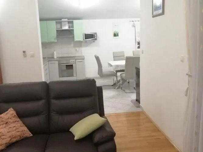 Spalato - Three Bedroom With Terrace Appartement Bibinje